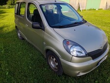Toyota Yaris Verso