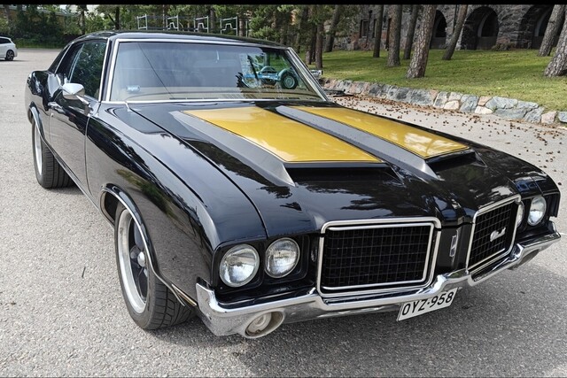 Oldsmobile Cutlass