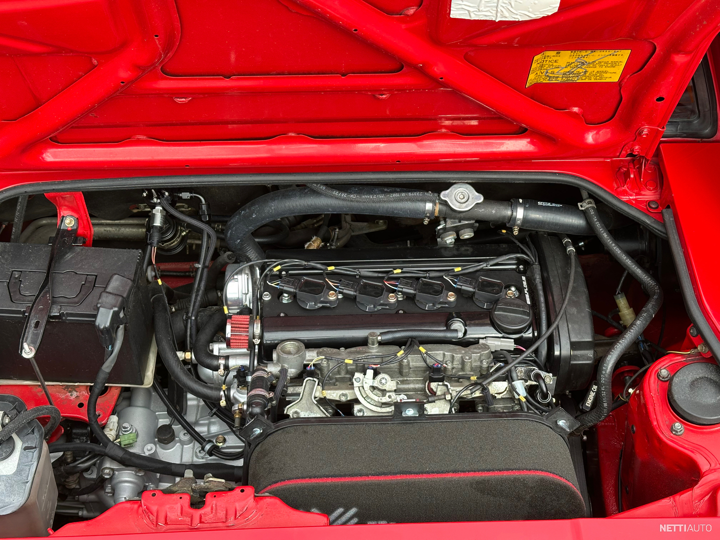 11 / 16