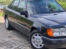 Mercedes-Benz 300