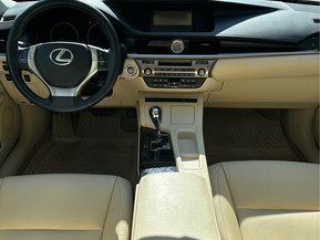 Lexus ES250