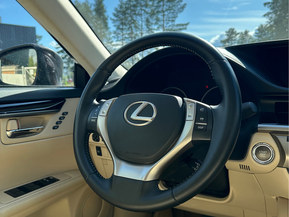 Lexus ES250