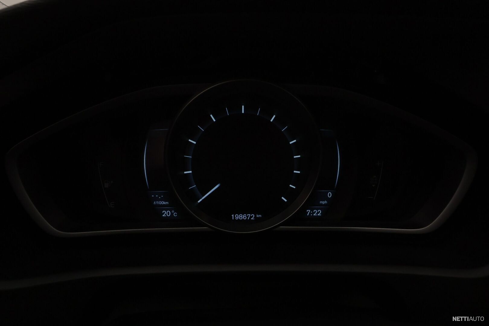 21 / 27