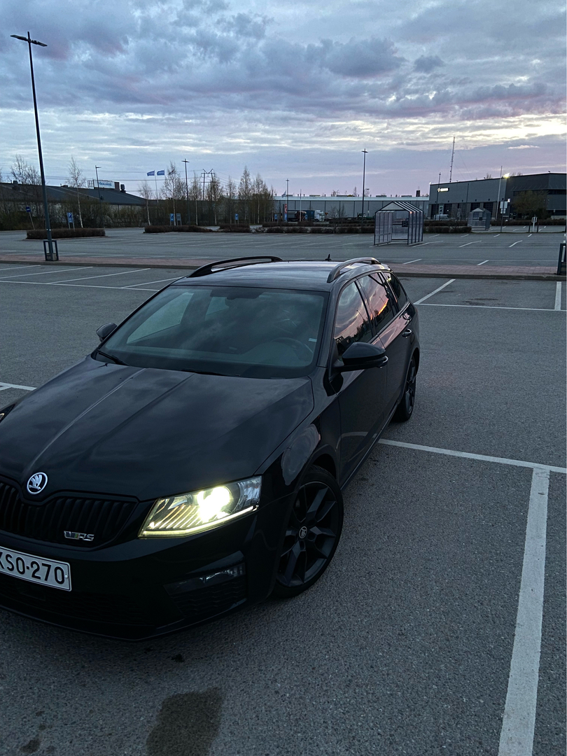 Skoda Octavia 2017, photo 2/12