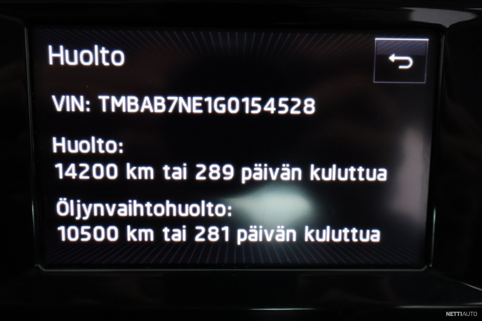 13 / 27