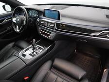 BMW 740