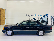 Mercedes-Benz 230