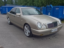 Mercedes-Benz E