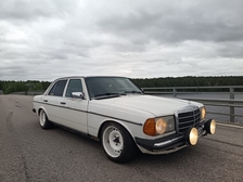 Mercedes-Benz 240