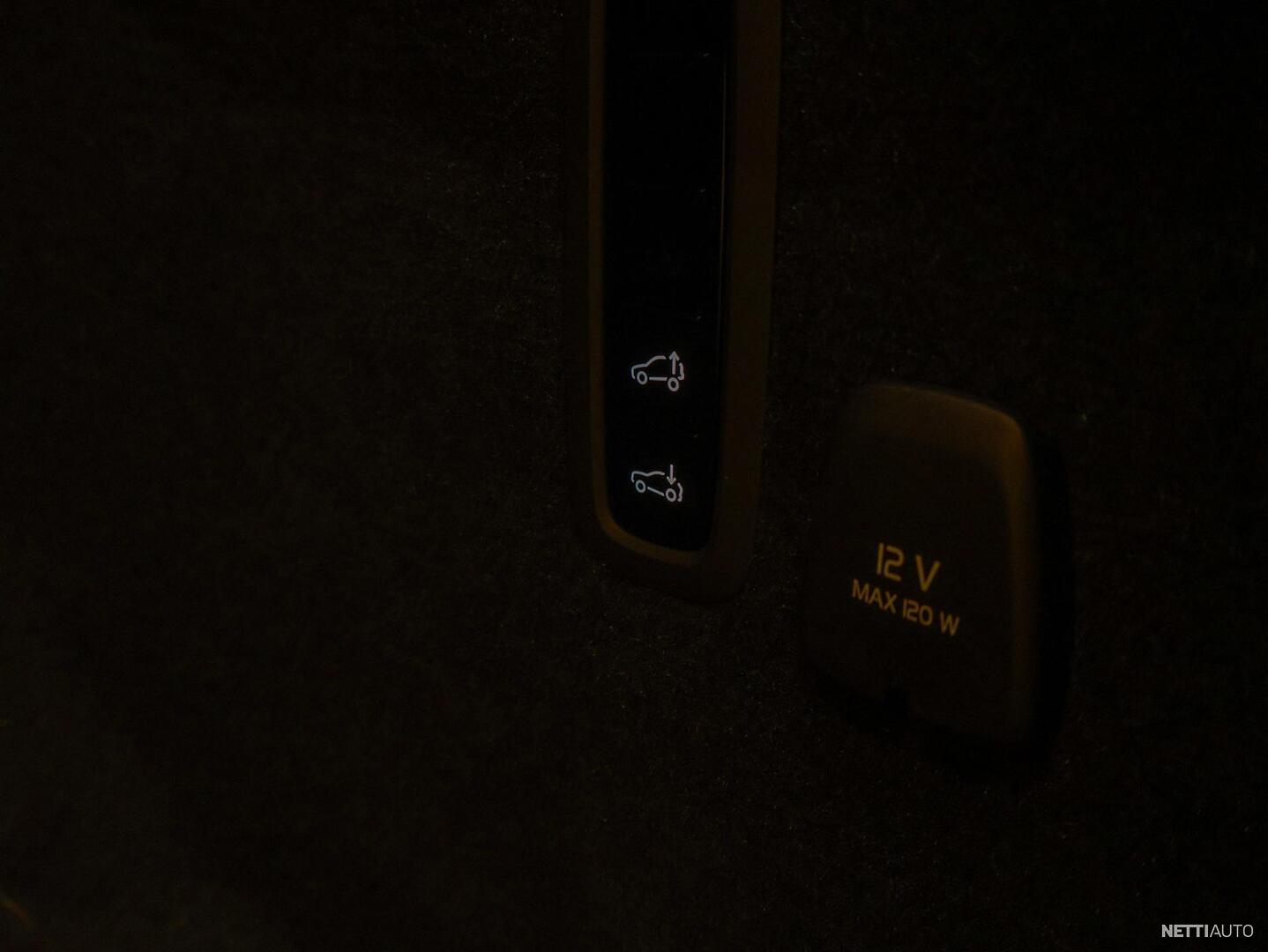 34 / 35