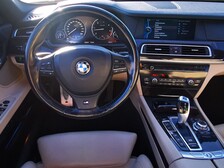 BMW 740