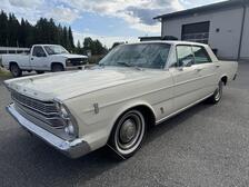 Ford Galaxie