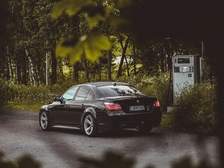 BMW 523