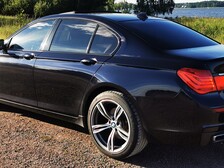 BMW 740
