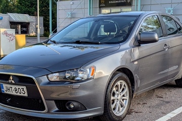 Mitsubishi Lancer
