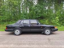 Saab 900