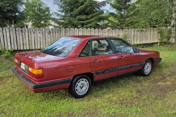 Audi 200