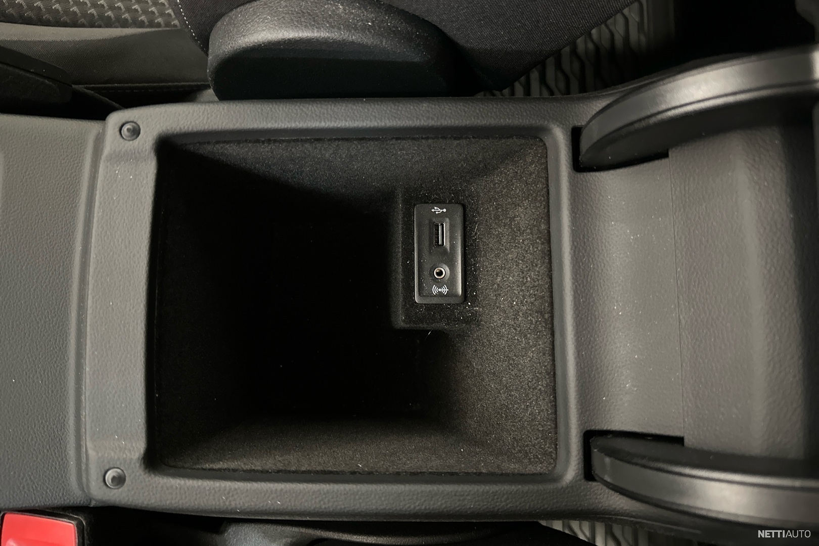 23 / 32