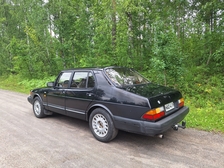 Saab 900
