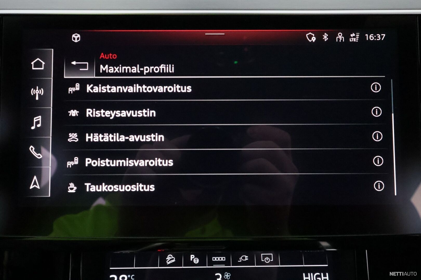 22 / 30
