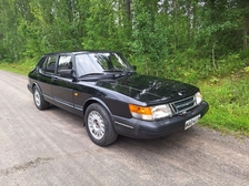 Saab 900