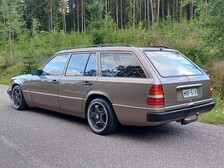Mercedes-Benz 230