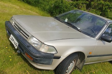 Toyota Carina II