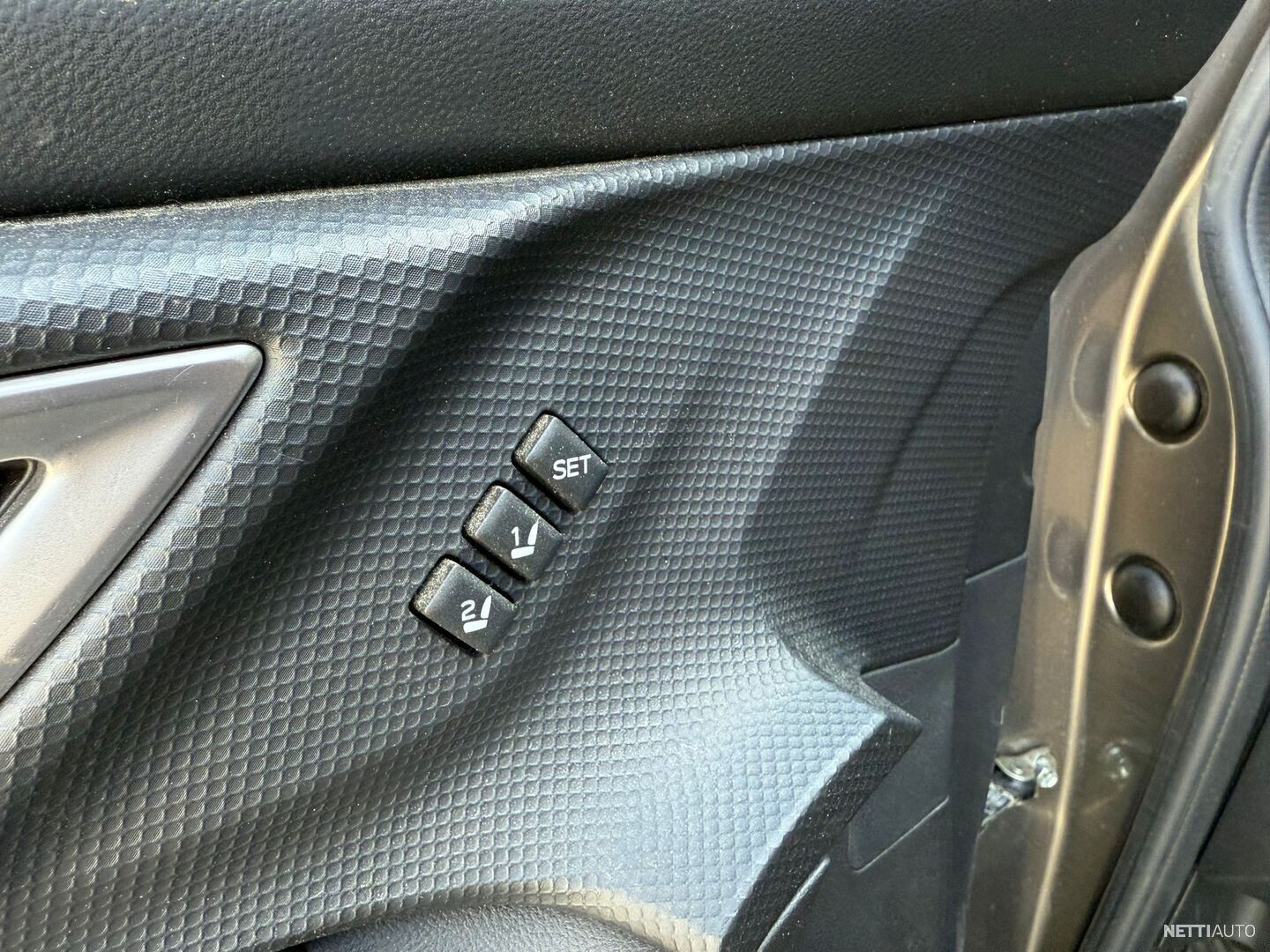 4 / 12