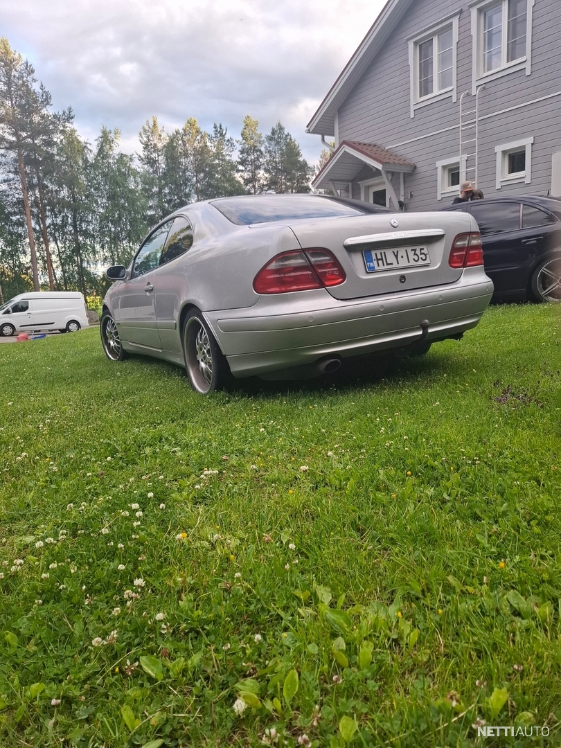 3 / 10