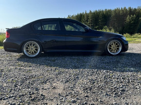 BMW 325