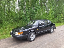 Saab 900