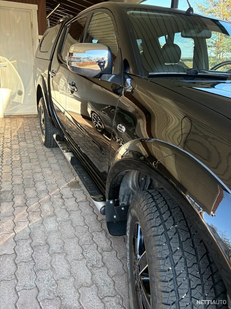 7 / 18