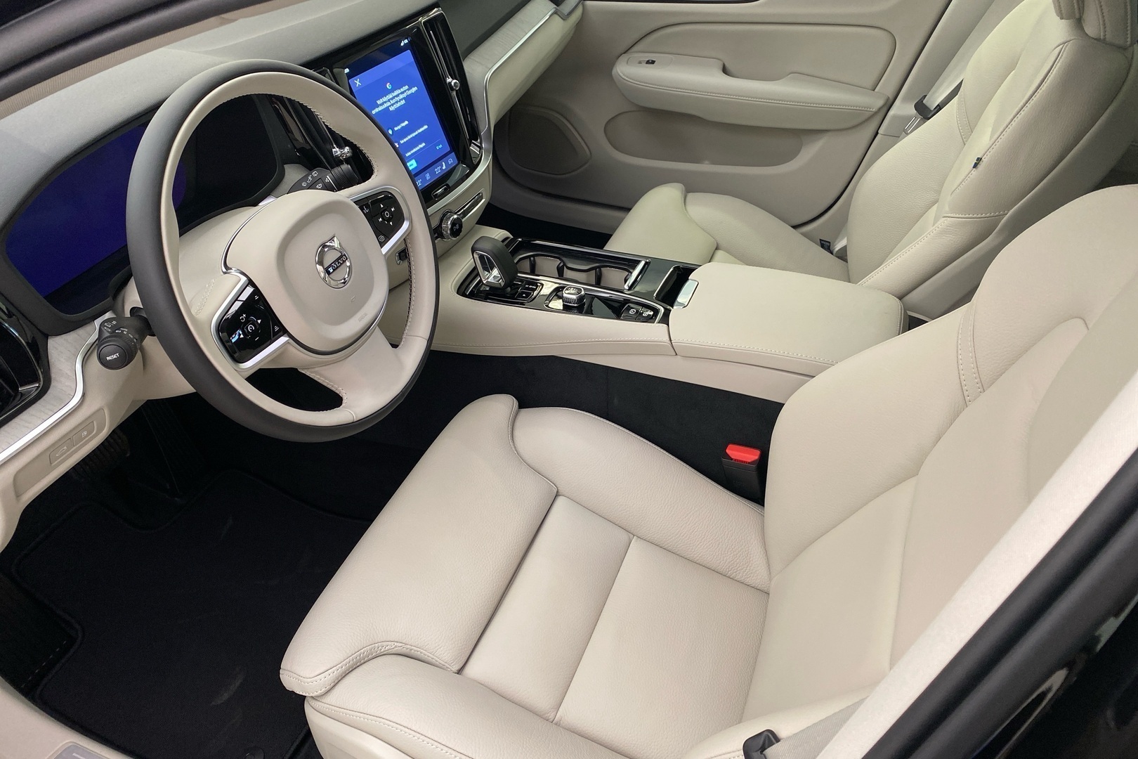 Volvo V60 T6 AWD Long Range Plus Bright 2026, photo 7/19