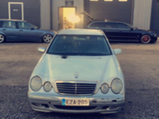 Mercedes-Benz 200