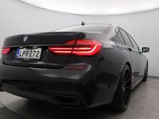 BMW 740
