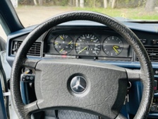 Mercedes-Benz 190