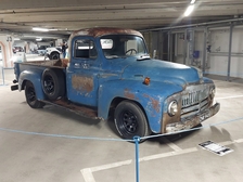 International L-110