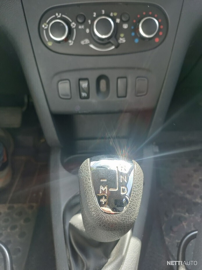 4 / 11
