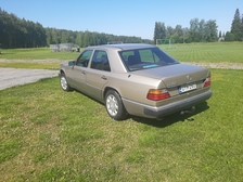 Mercedes-Benz 260