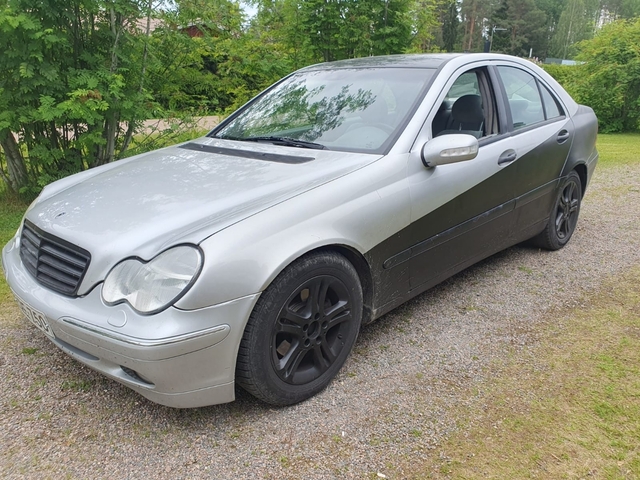 Mercedes-Benz C