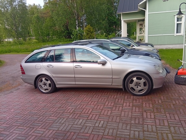 Mercedes-Benz C