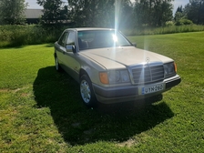 Mercedes-Benz 260