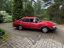 Saab 900