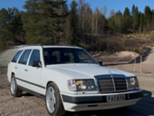 Mercedes-Benz 230