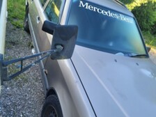 Mercedes-Benz 230