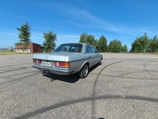 Mercedes-Benz 300