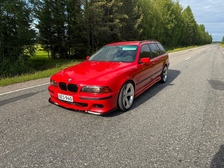 BMW 525