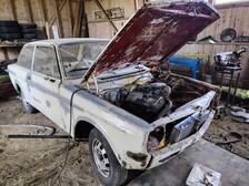 Volvo 142