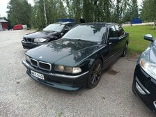 BMW 750