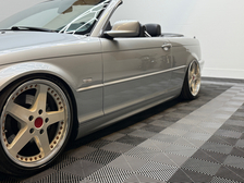 BMW 323